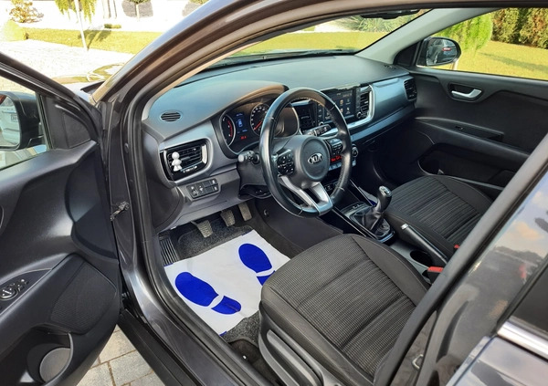 Kia Stonic cena 59800 przebieg: 93000, rok produkcji 2019 z Trzemeszno małe 497